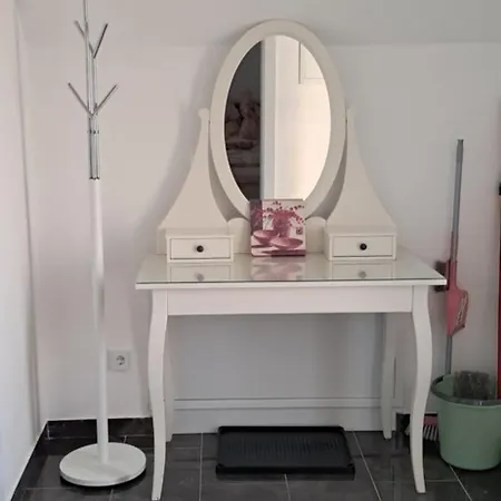 3 Mit 4 Betten Bestrooms Eu Apartment Steyr
